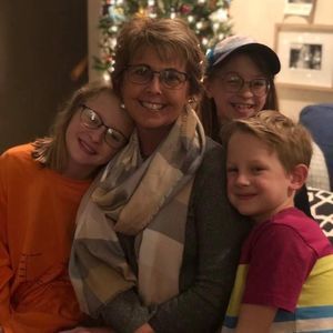 Meet your Posher, Michele